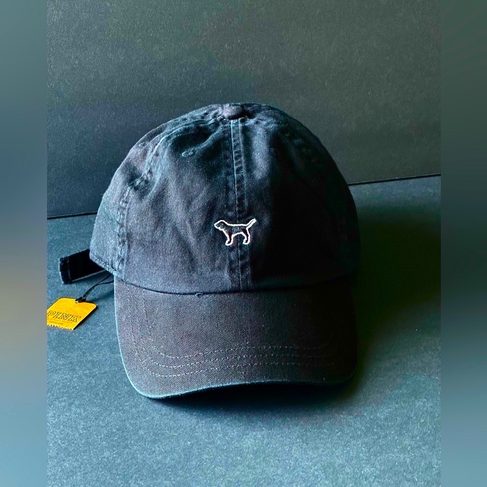 NWT✨PINK-Victoria's Secret Black Cap